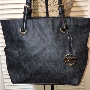 MICHAEL Michael Kors Jet Set Logo Tote Bag